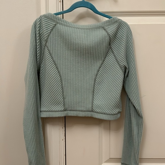 Urban Outfitters- out from under green button up crop top, medium - Picture 2 of 3